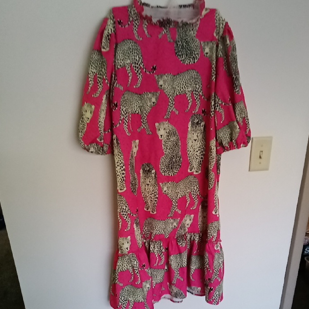 Hot Pink Flowy Leopard print dress SZ L